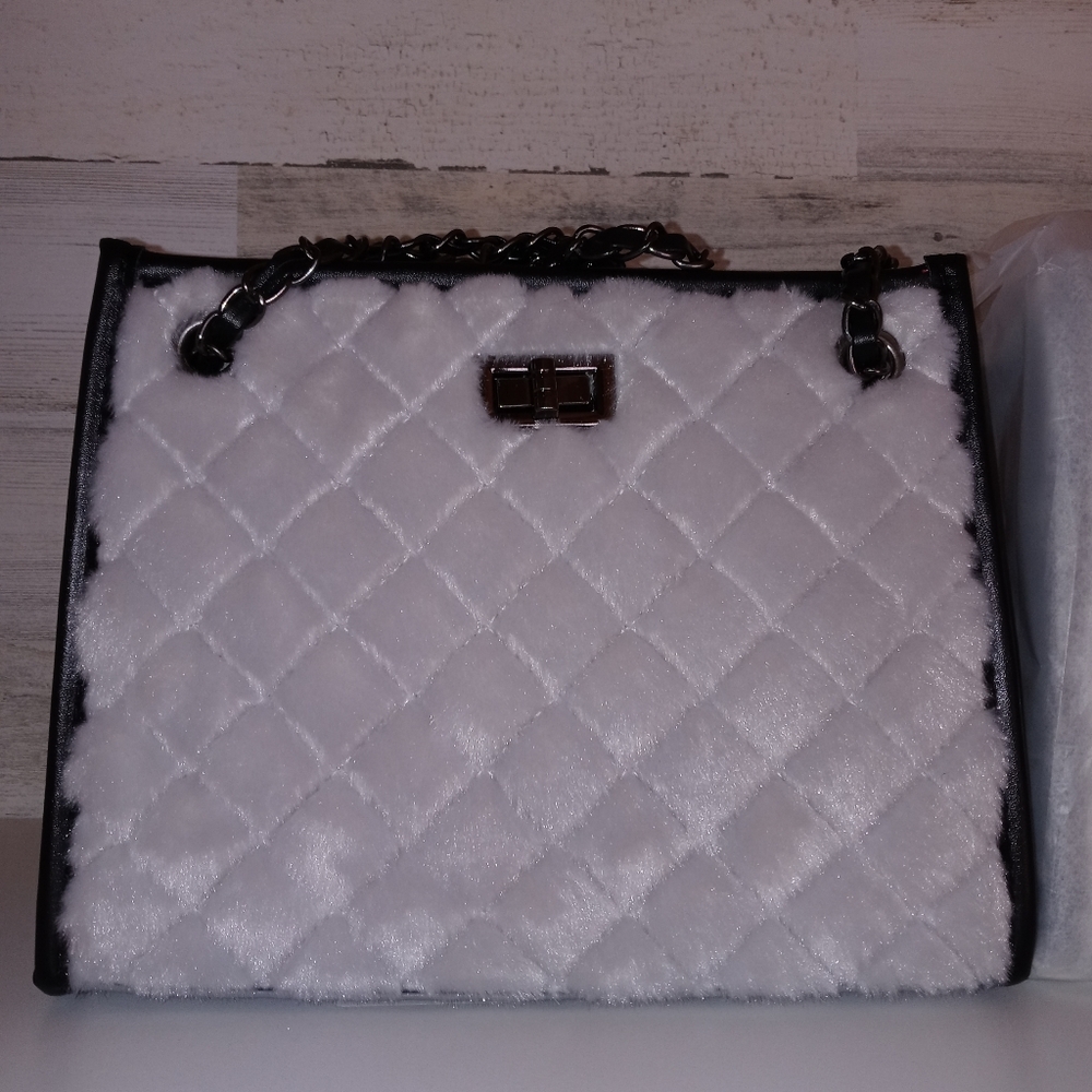 Purse - Picture 2 of 2
